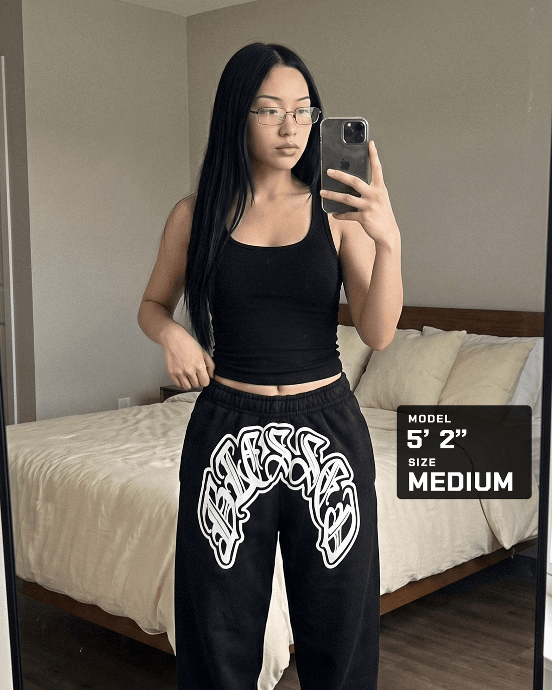 BLESSED ARCH SWEATS